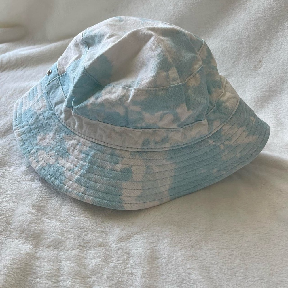 Fabletics Tie-Dye Bucket Hat